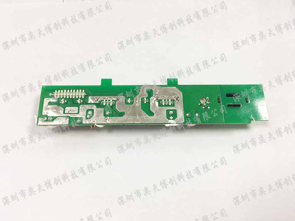 便攜式車載移動(dòng)電源